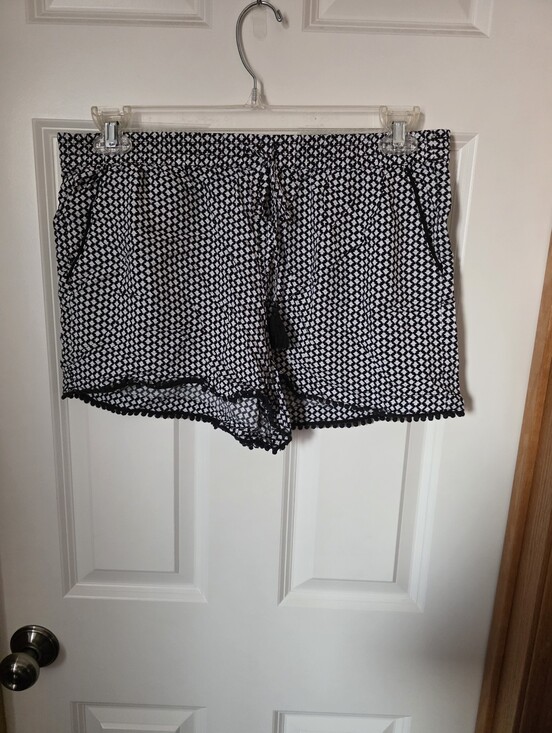 a.n.a Pants - ana Black & White Printed Pom Trim Shorts